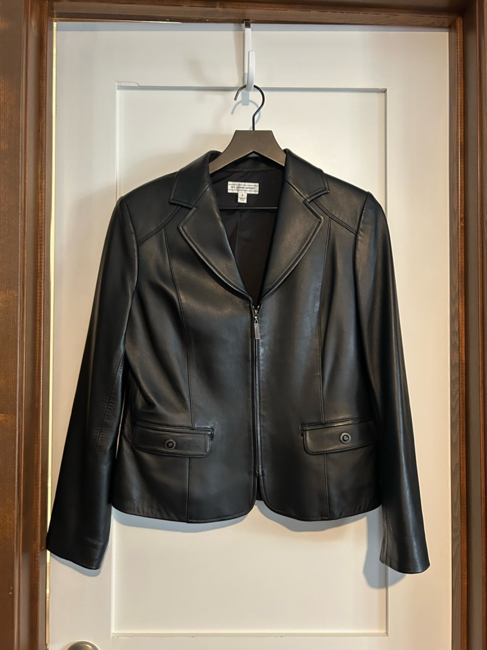 ST JOHN SPORT LAMB LEATHER JACKET Size Small